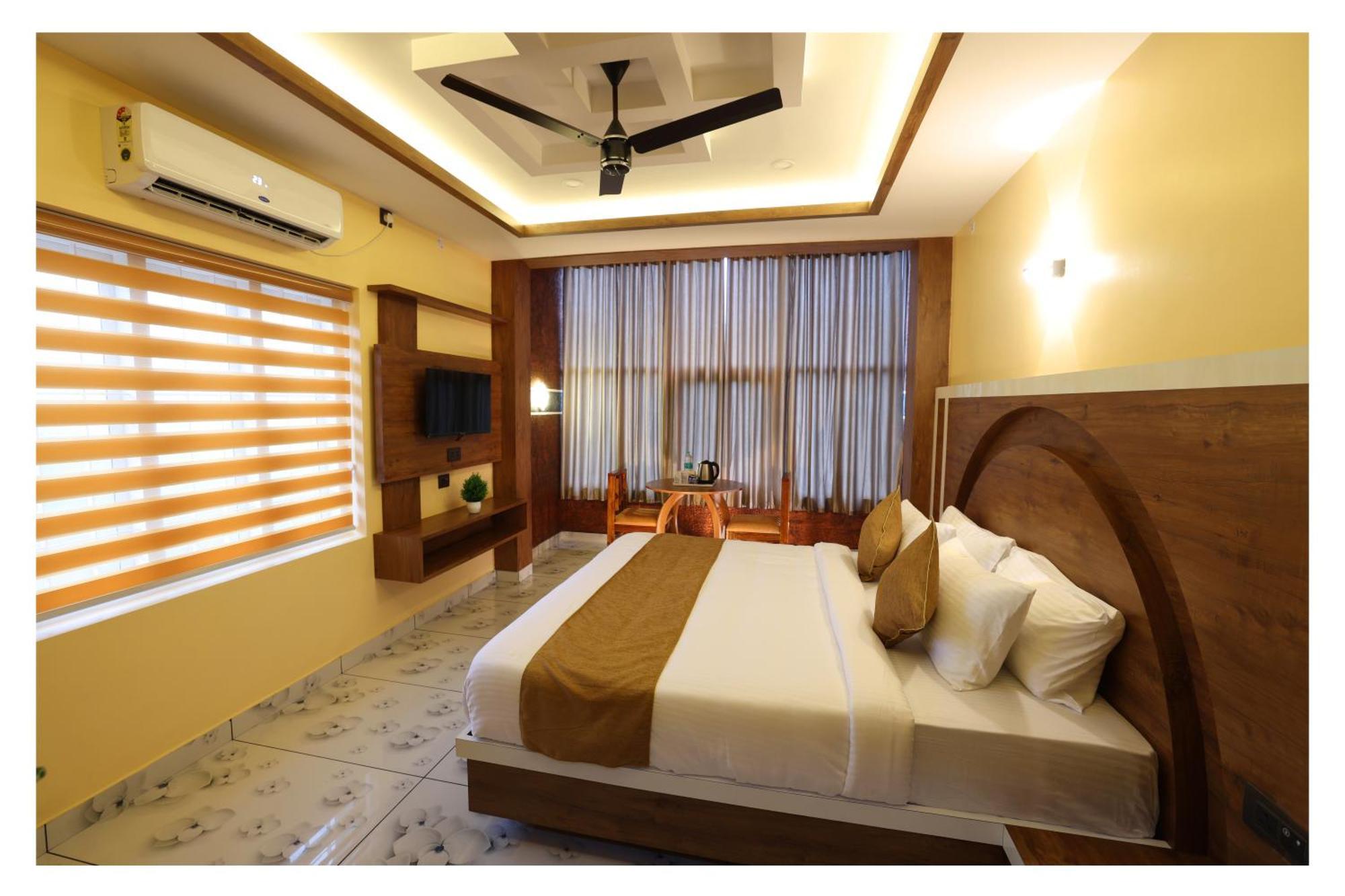 Hydel Palace Athirappilly By Bestinn Leisure Bagian luar foto